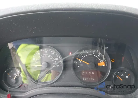 2016 Jeep Compass Sport z USA, uszkodzony, nr VIN 1C4NJDBB3GD671562